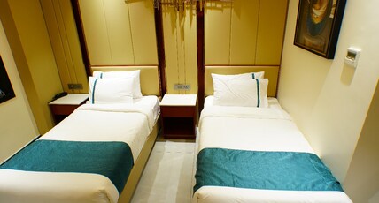 Hotel Shreyas Grand Room Type - Executive Rooms with Twin Beds