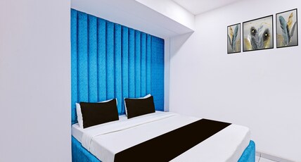 Hotel O Althan Formerly Hotel Niraant Room Type - Super Deluxe Room