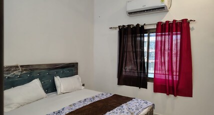 Siyaram Palace Room Type - Standard Room