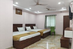 CHANDU'S HOTEL & FUNCTION HALL