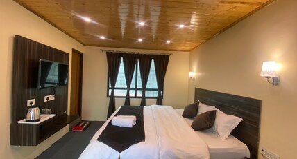 Hotel Amaira Room Type - DELUXE ROOM with TERRACE