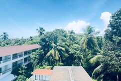 2 bhk pool Siolim by blissfullabode e