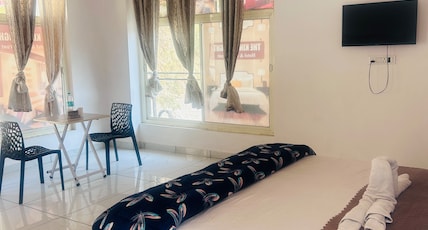 The Kings  delight Room Type - Bedroom 13