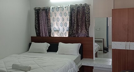 Center Point Room Type - Bedroom 8