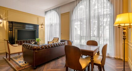 Hotel Indigo Heilong Lake, an IHG hotel Room Type - 1 Bedroom Suite Courtyard Access
