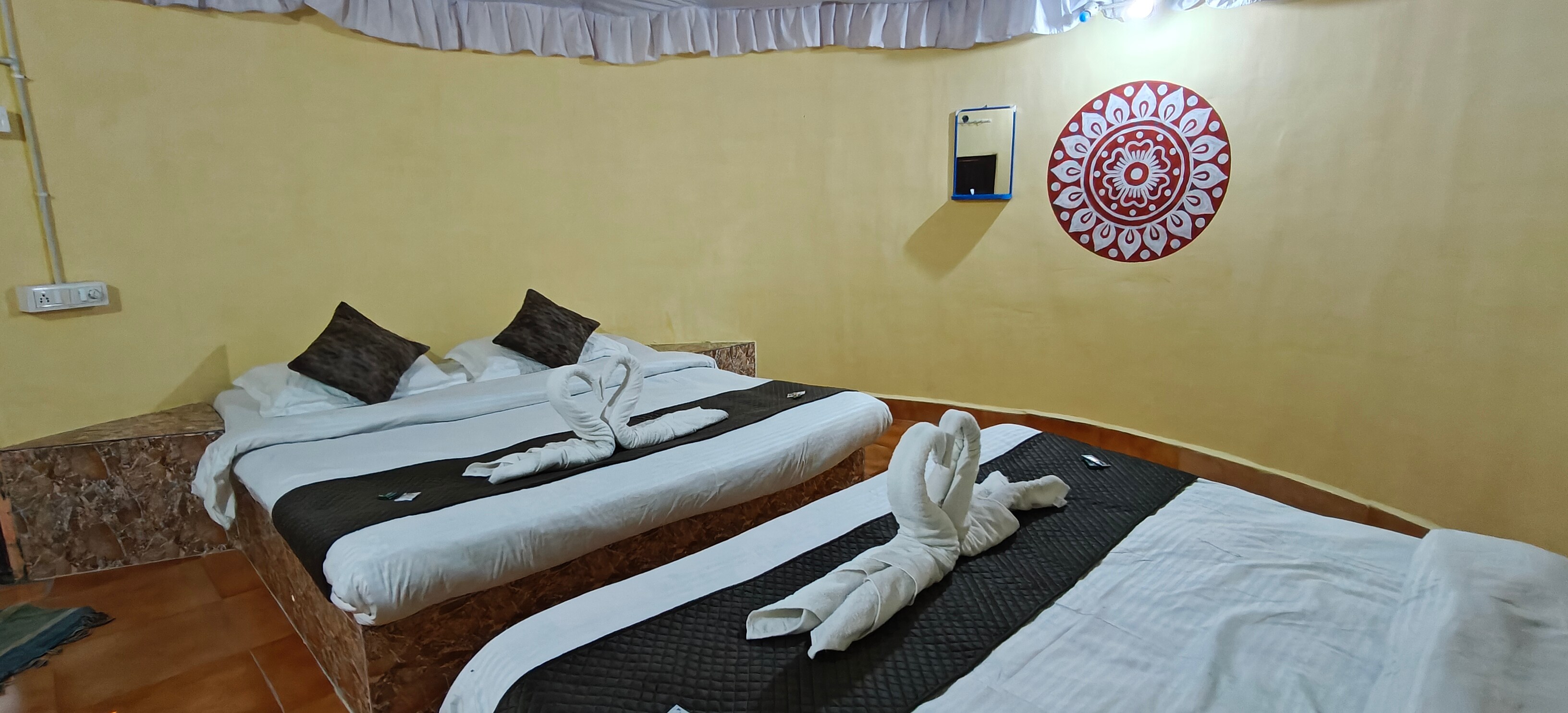 Kutch Desert Homestay - Tap to explore photos