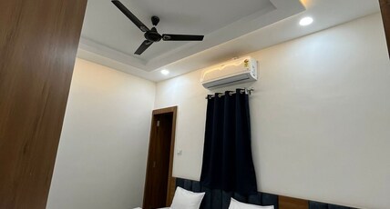 Hotel Vinayak Ujjain Room Type - Three Bed Family Room