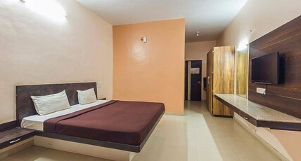 Uday Hill Resort Saputara Room Type - Deluxe Room - AC