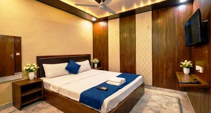 Hotel Ornate Luxury Room Type - Luxury Room With Air Condition