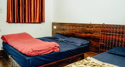 Kedar Chaukhmbha Homestay & Restaurant Room Type - Bedroom 7