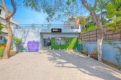 Hotel O Royal Orchid