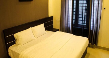 MELBON RESIDENCY Room Type - AC Suite Room