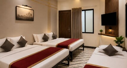 Tirupati Inn Guest House Room Type - Hall 8 Bed Family Room