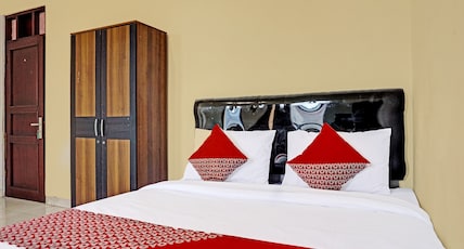 Hotel O J&b Rooms Tomang Room Type - Indonesia Deluxe Double