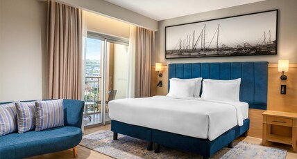 Radisson Blu Resort & Spa, Cesme Room Type - Superior Suite - Pool View amp; Balcony