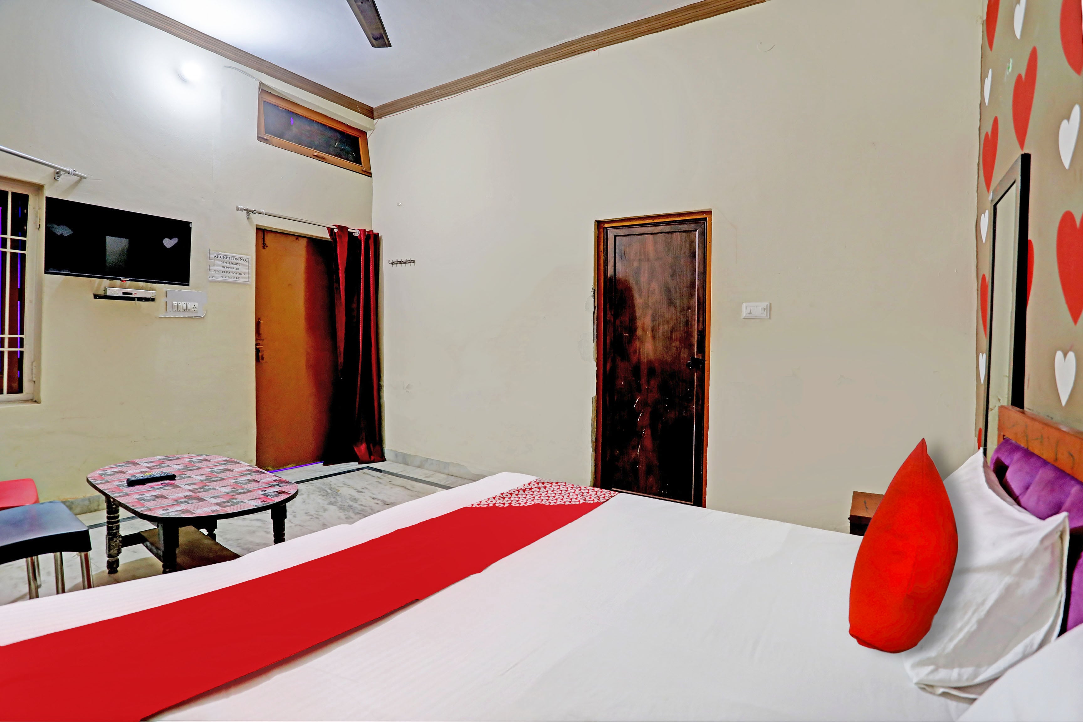 Hotel O RELAX INN - Tap to explore photos