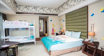 Crowne Plaza Hefei, an IHG Hotel Room Type - 1 King Premium Lounge Access