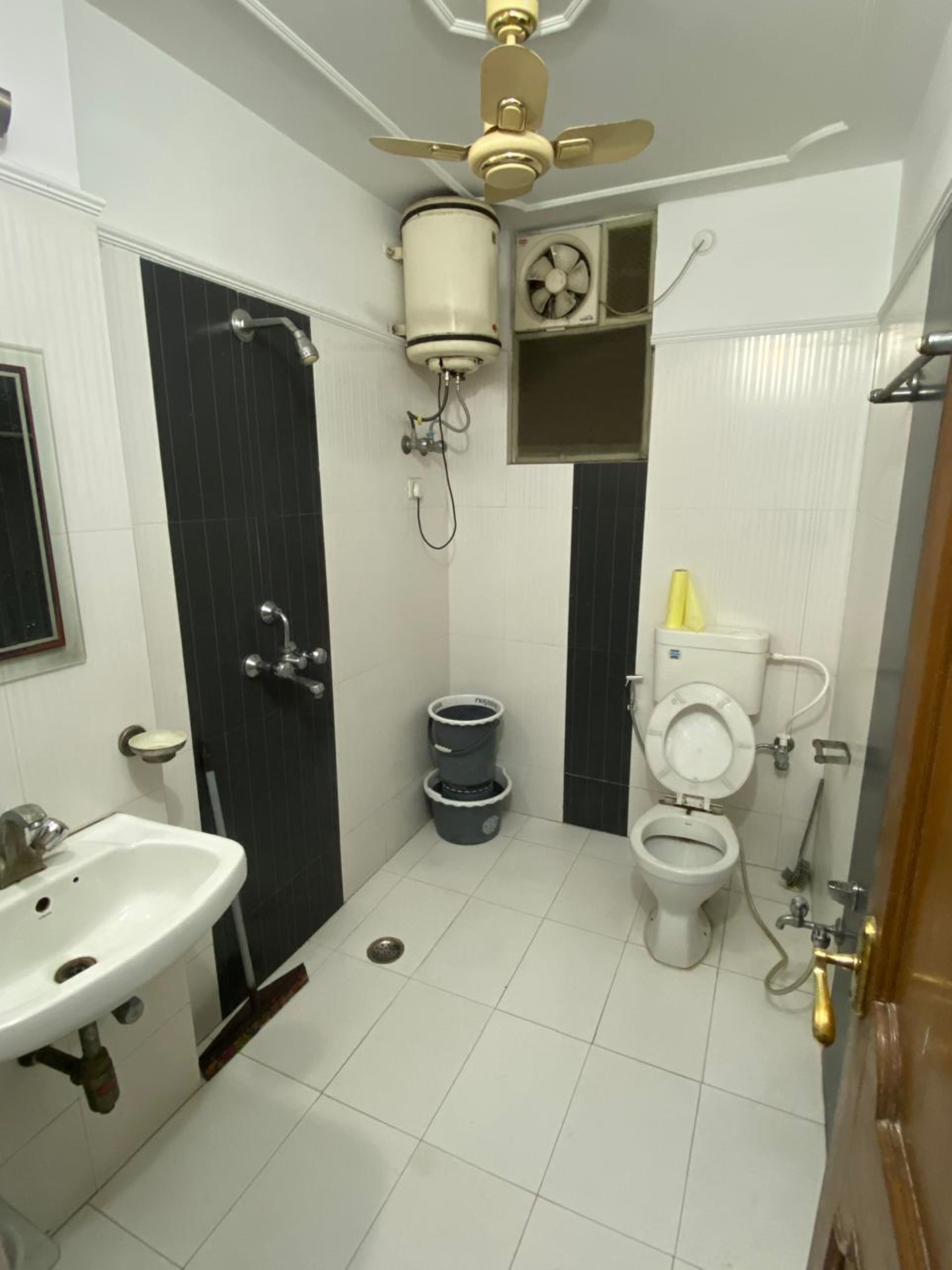 Shree Sai Homestay - Tap to explore photos