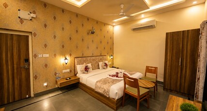 THE KUMBHA MAHAL RESORT Room Type - Deluxe Room with Jacuzzi THE KUMBHA MAHAL RESORT Room Type - Deluxe Room with Jacuzzi