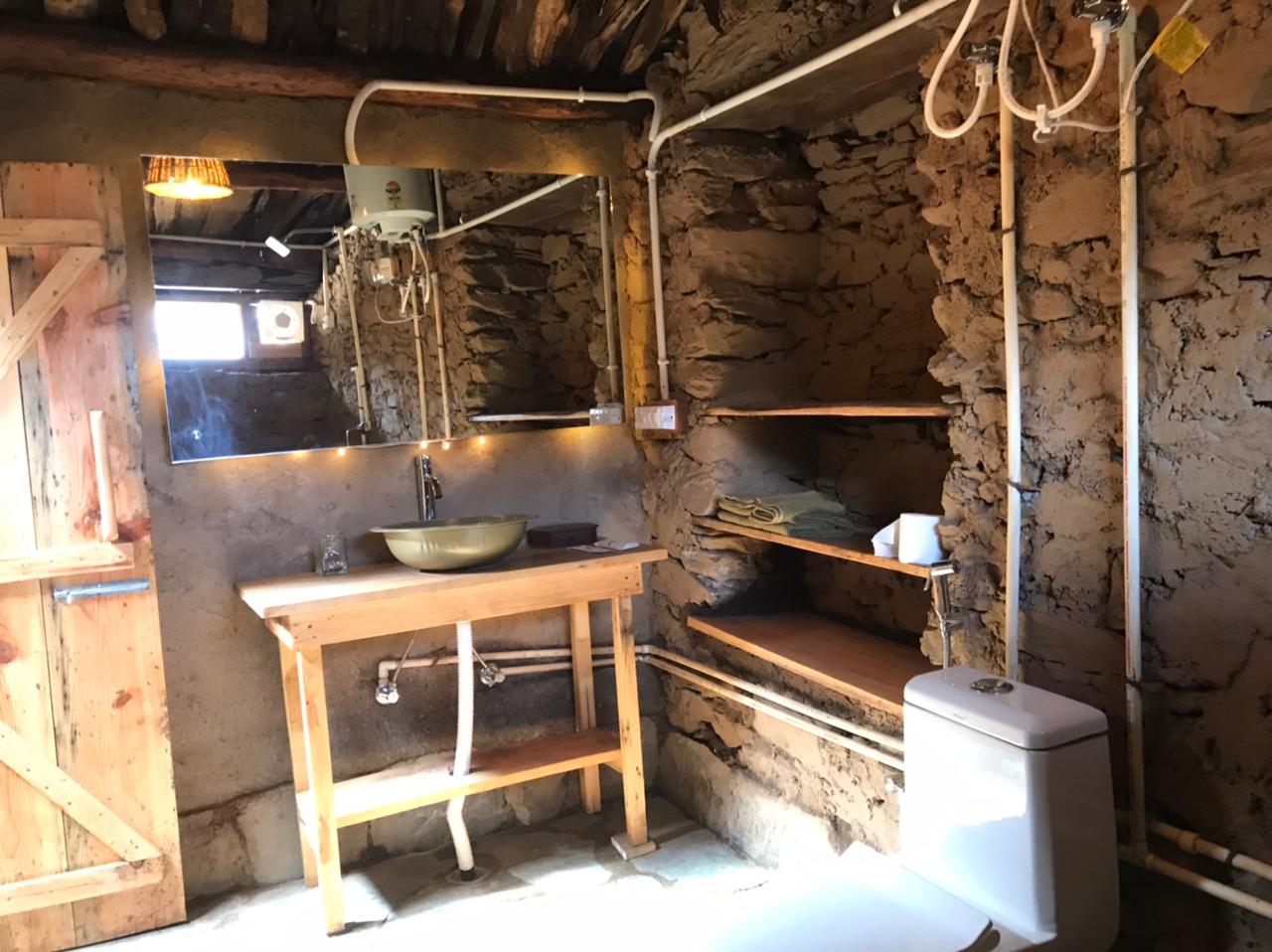 Mon Stays - Tap to explore photos