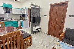 Delloos 3 BHK Serviced Apartment