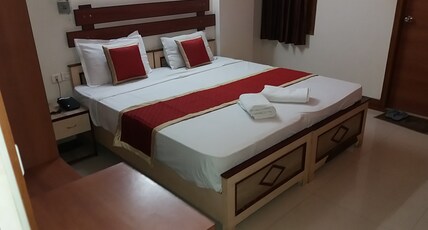 Hotel Kings Corner Room Type - Royal Room