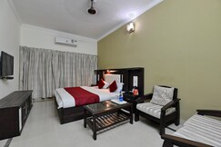 Super Hotel O Sai Leela