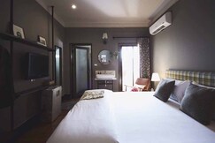 Josh Hotel