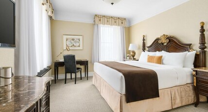 The Lucerne Hotel Room Type - Deluxe Queen