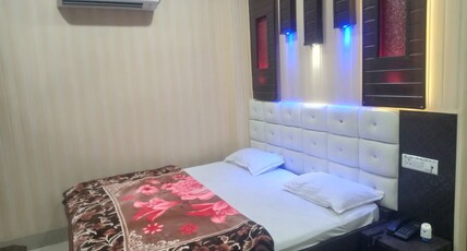 Hotel Sunrise Room Type - PREMIUM A.C.ROOM