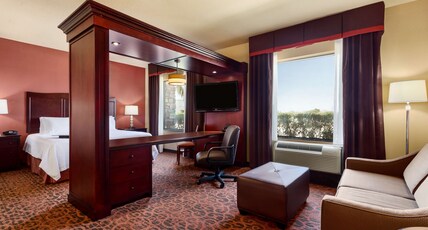 Hampton Inn and Suites Mission Room Type - 1 KING STUDIO SUITE NOSMOK