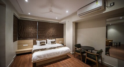 Hotel Crown Imperial Room Type - Executive Room