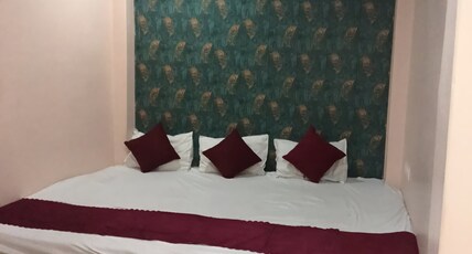 Shri Vishwanatham Guest house Room Type - DOUBLE BED ROOM