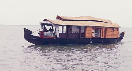 Olala Cruises Room Type - 1Bedroom Private houseboat