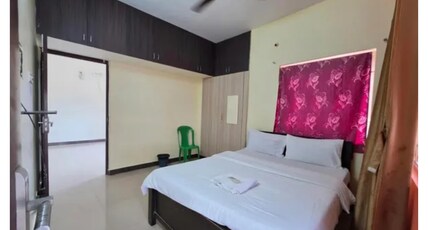 FabHotel Elegant Residency Room Type - Deluxe Room