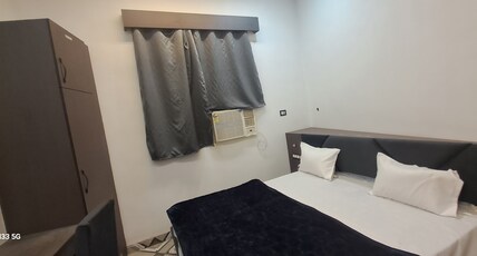 Town Table Restaurant Banquet & Hotel Room Type - Deluxe City View King Bed Room