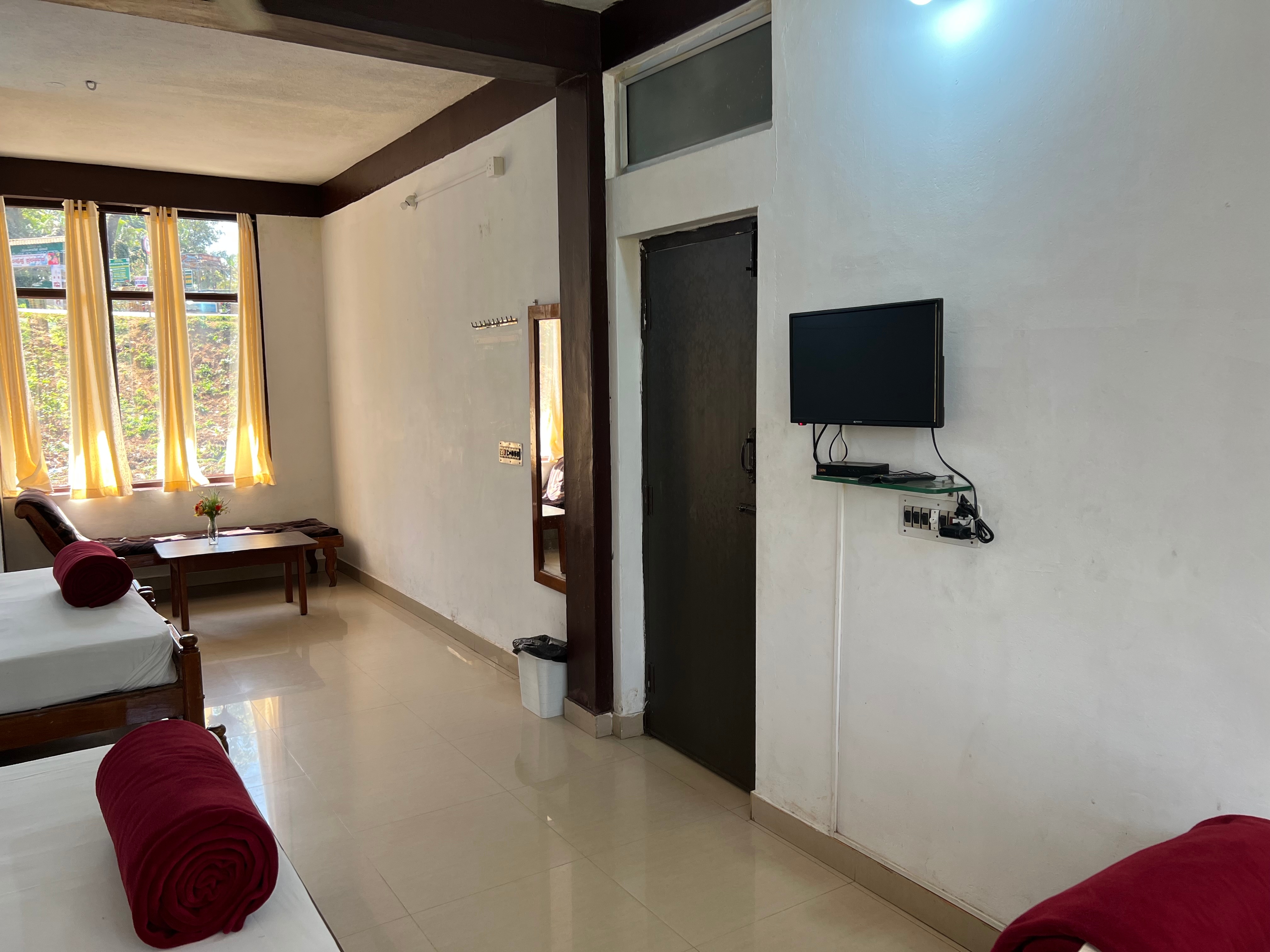 Hotel Cauvery Inn - Tap to explore photos