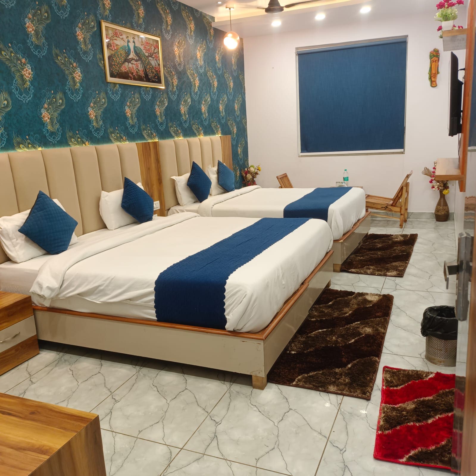 HOTEL STRAWBERRY Near Railway Station Chandigarh - Tap to explore photos