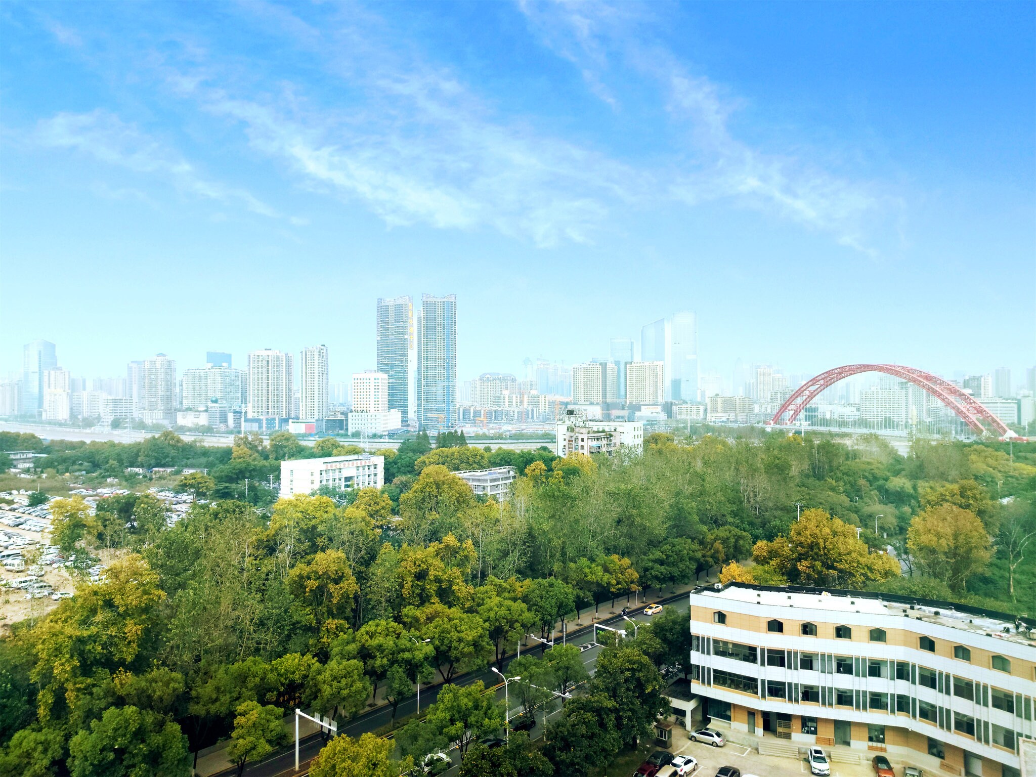 Holiday Inn Wuhan Riverside, an IHG Hotel - Tap to explore photos