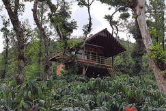 Kambalakaad Holiday Home Treetop Wooden Villa Stay