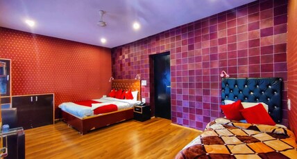 The Loyal Residency Room Type - Deluxe Room