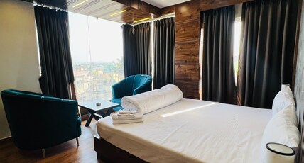 HOTEL ROYAL VANILLA Room Type - SUITE ROOM