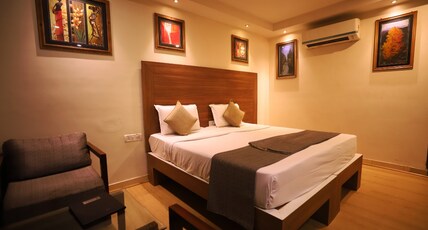 Hotel Pushpak Room Type - Executive Room