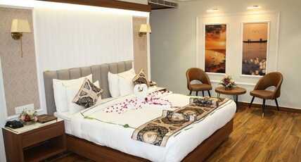 HOTEL KESHARI PALACE Room Type - Premium Room