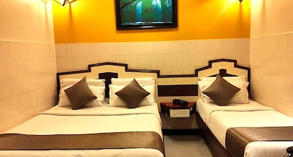 Mannars Yatrinivas Lodge Room Type - Deluxe Triple Bedded AC