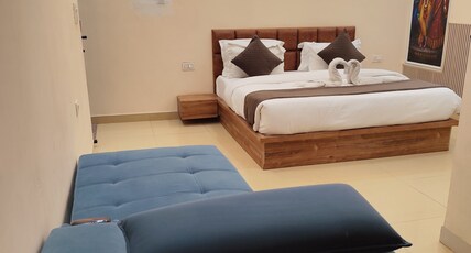 Hotel Mango Tree, Vrindavan-Near Prem Mandir. Room Type - Maharani Suite Room.