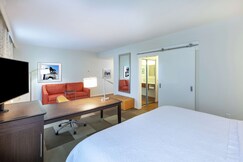 Hampton Inn & Suites Houston North IAH, TX