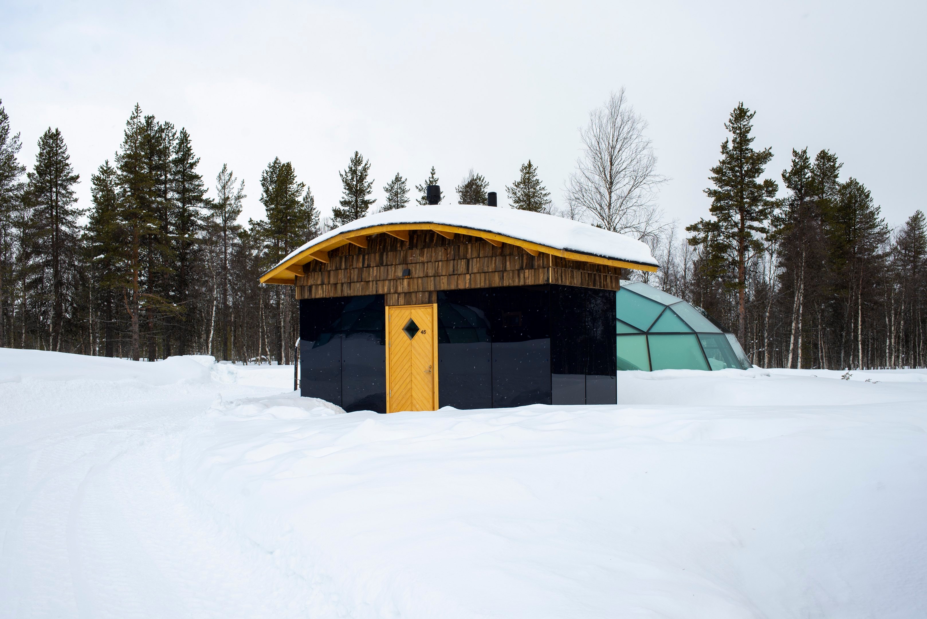Kakslauttanen Arctic Resort - Tap to explore photos