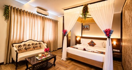 Hotel The Royal GM Plaza Room Type - Royal Suite With Jacuzzi