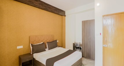 Collection O Kewal Palace Hyderabad Gate Room Type - Classic